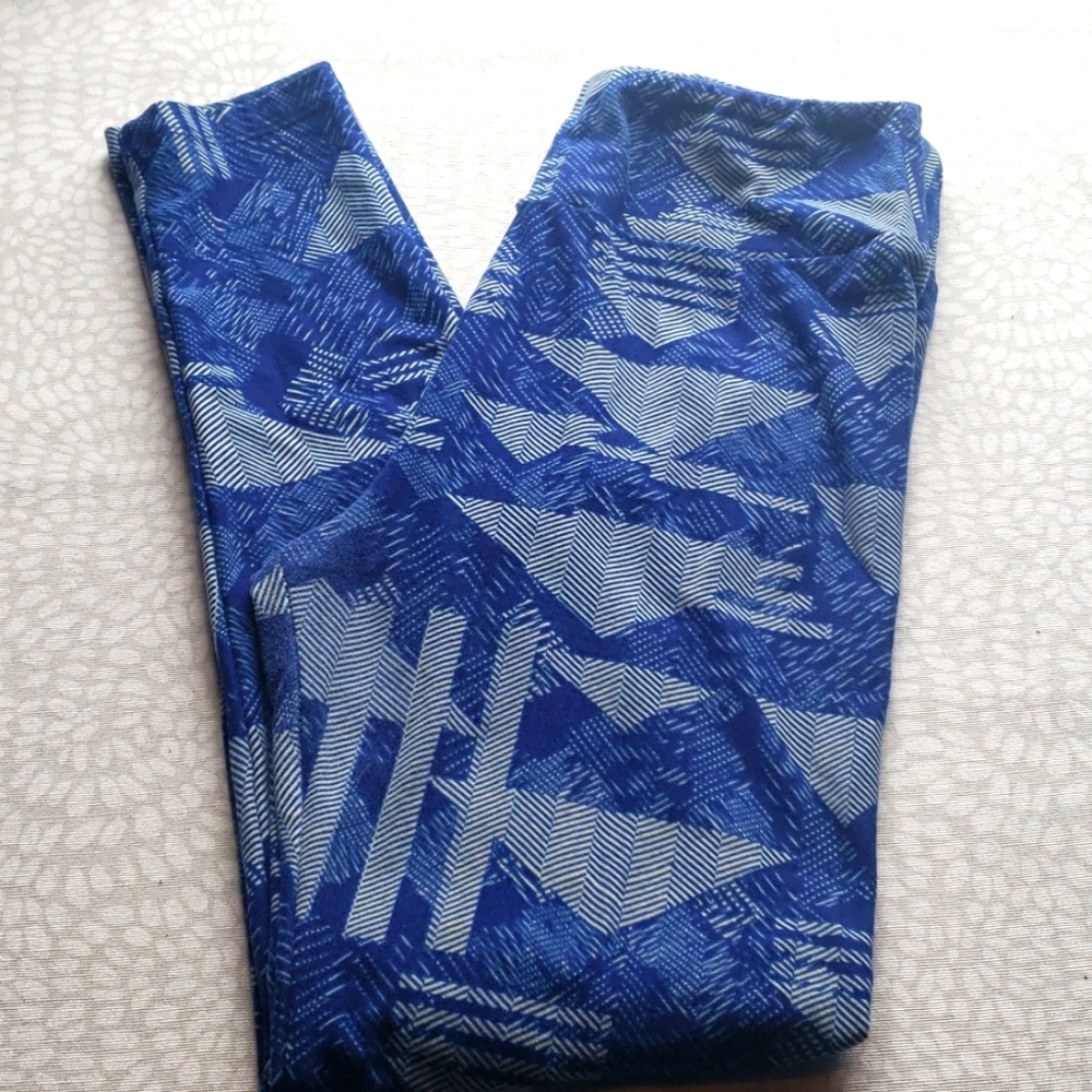 LuLaRoe Blue with White Pattern Leggings - One Size